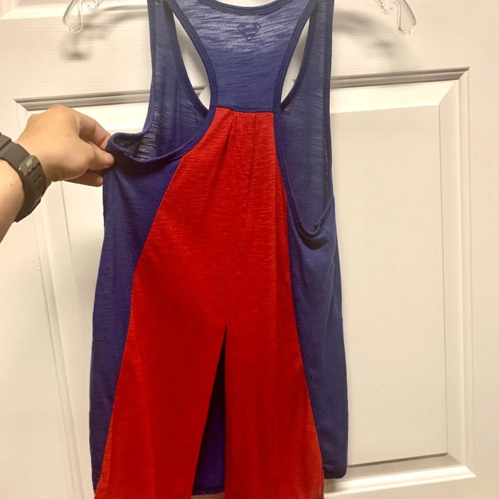 ❤️Cute SUPER WOMAN Tank Top❤️ - Picture 3 of 4